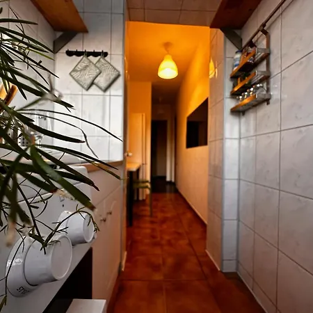 Romantic Charm Residence, Netflix And Chill, Free Early Check-in Apartment *