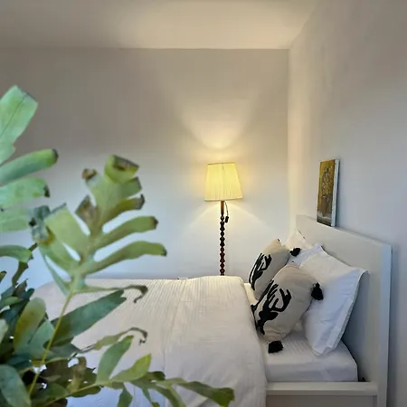 Romantic Charm Residence, Netflix And Chill, Free Early Check-in Apartment Bucharest