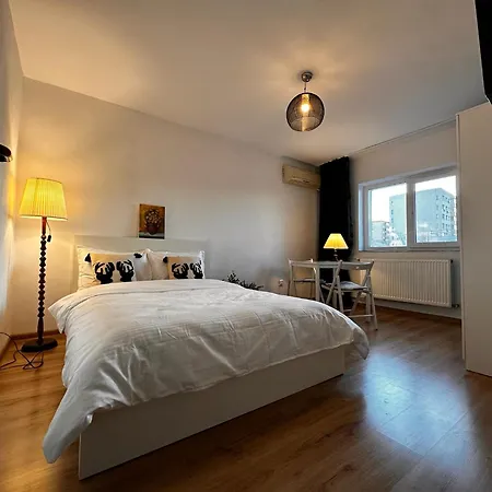 Apartment Romantic Charm Residence, Netflix And Chill, Free Early Check-in *